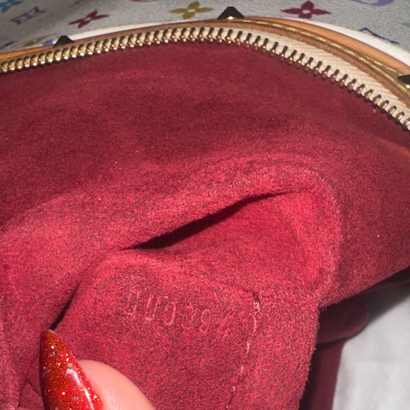 LOUIS VUITTON Monogram
Multicolor Boulogne shoulder bag - Picture 4 of 16